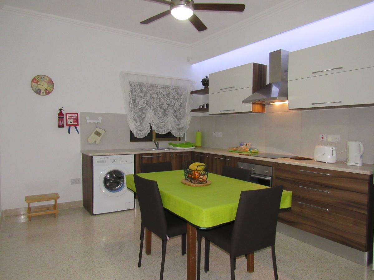 Central Studio Apartment Santa Vennera Buitenkant foto