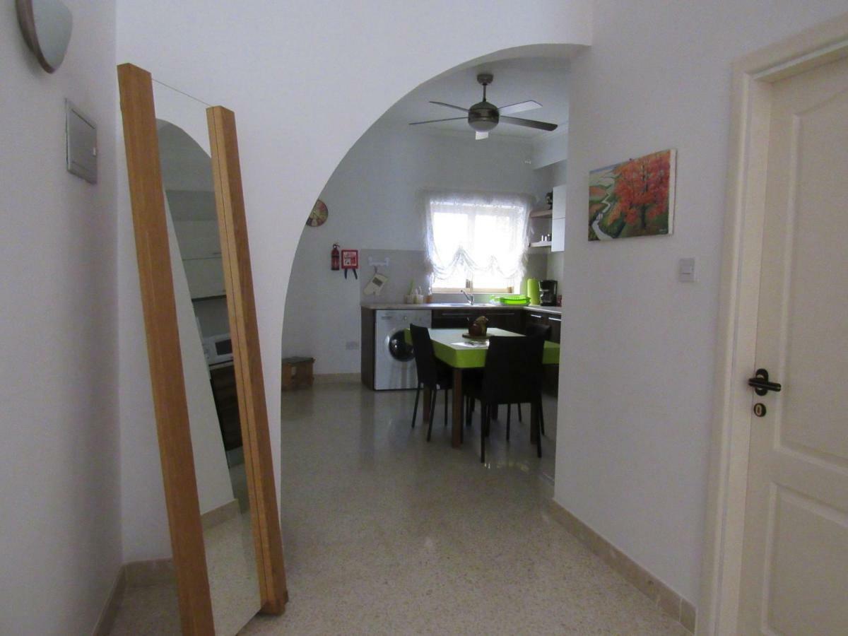 Central Studio Apartment Santa Vennera Buitenkant foto